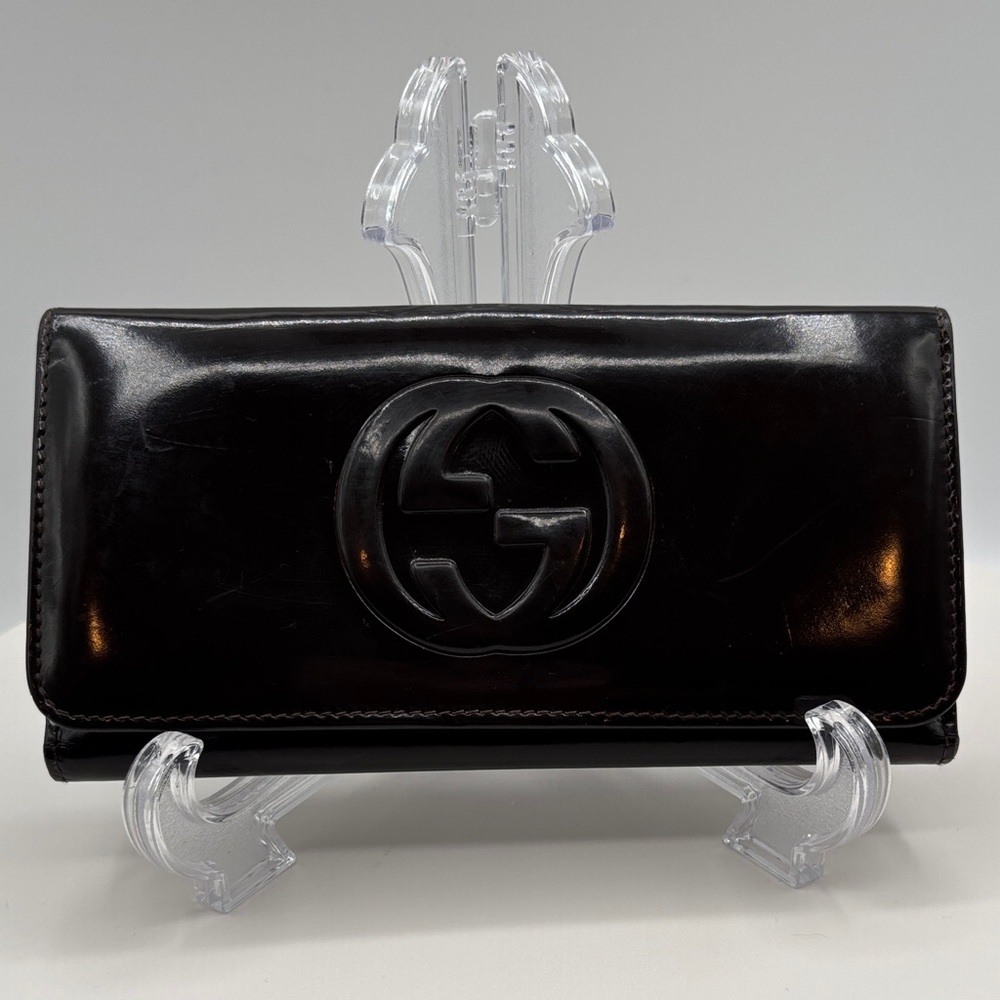 Pre-owned Gucci Dark Brown Patent Leather Wallet.